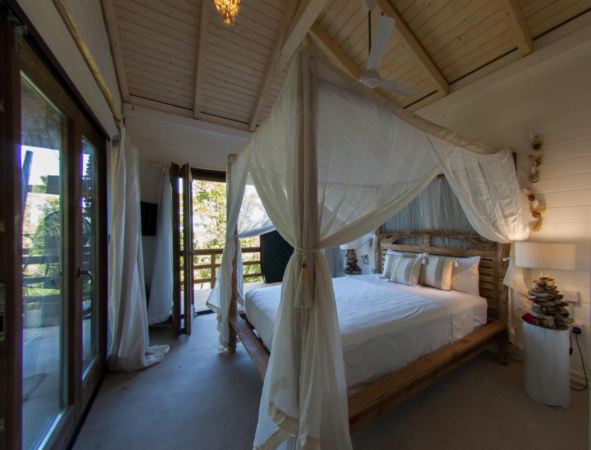 La Pointe Huts *