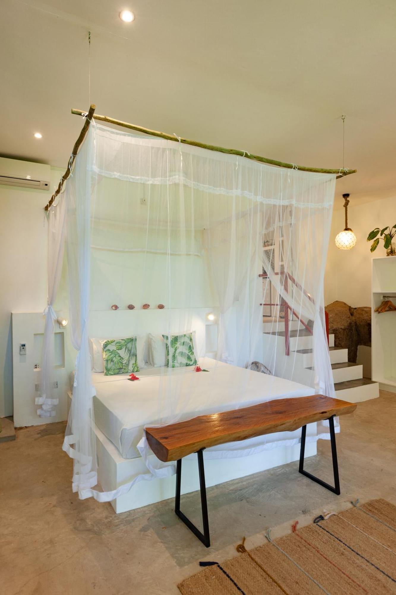 Chalet La Pointe Huts *